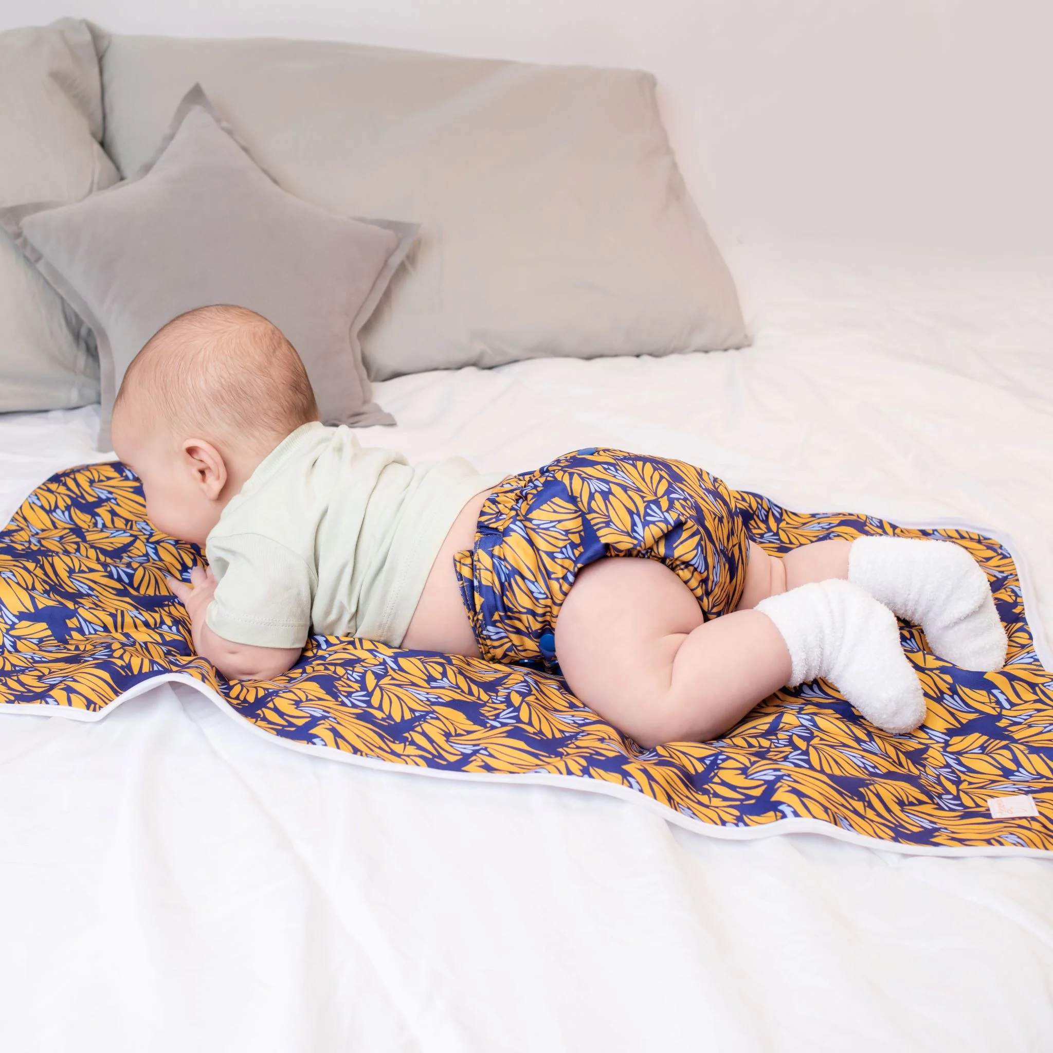 Travel Mat | Look No Feather - Image 4